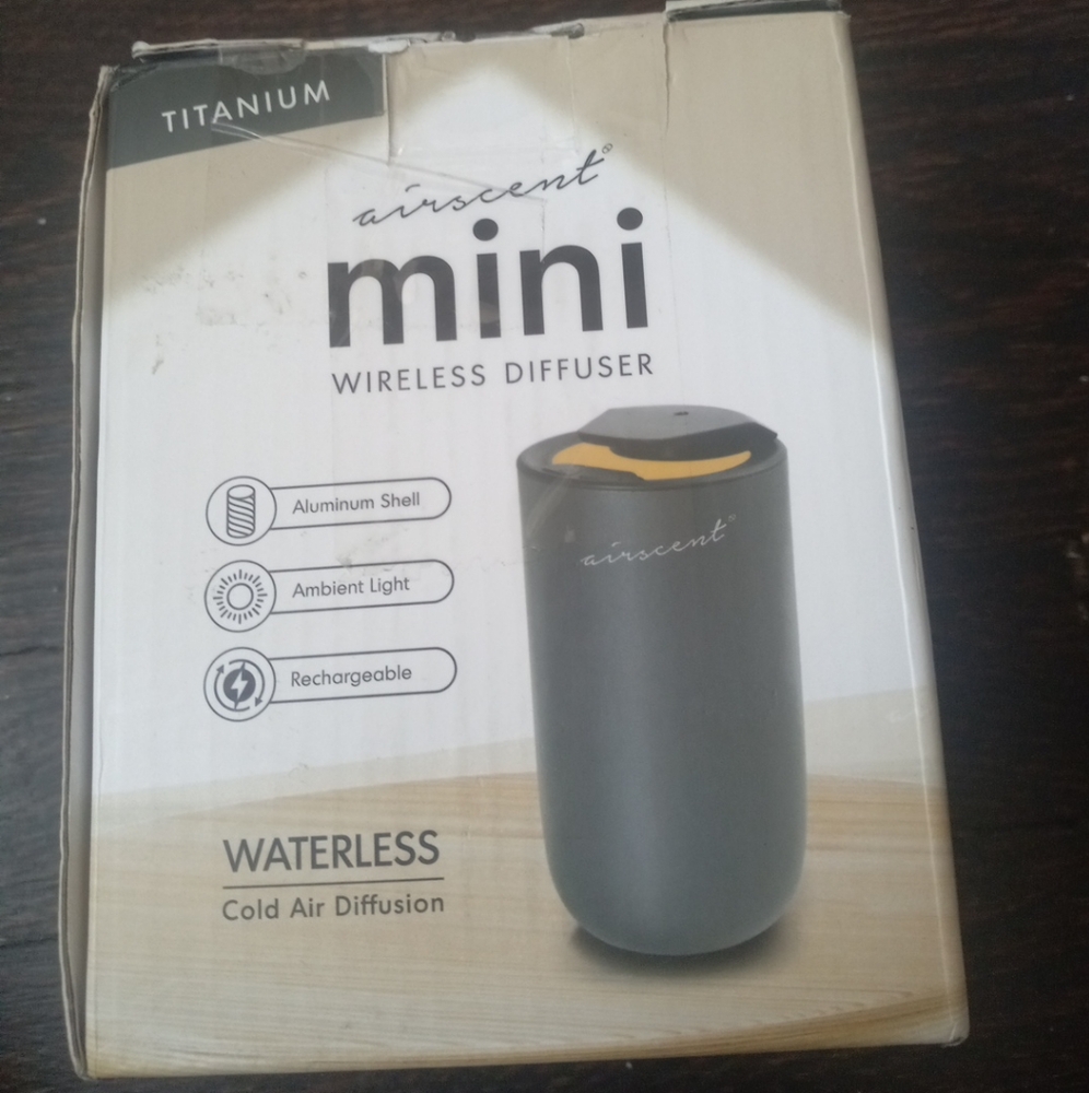 The AirScent Mini Waterless Diffuser for Aromatherapy Oils - Titanium